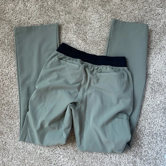 Olive Green Cargo Scrub Pants - Picture 3 of 4